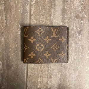 LOUIS VUITTON MONOGRAM BIFOLD WALLET